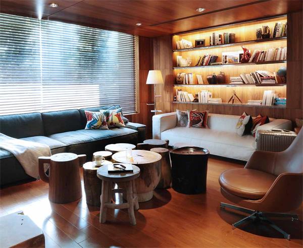 復(fù)古酒吧小桌子實(shí)木酒吧家具