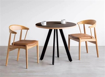 <b>咖啡店簡約風(fēng)休閑實木小圓桌</b>