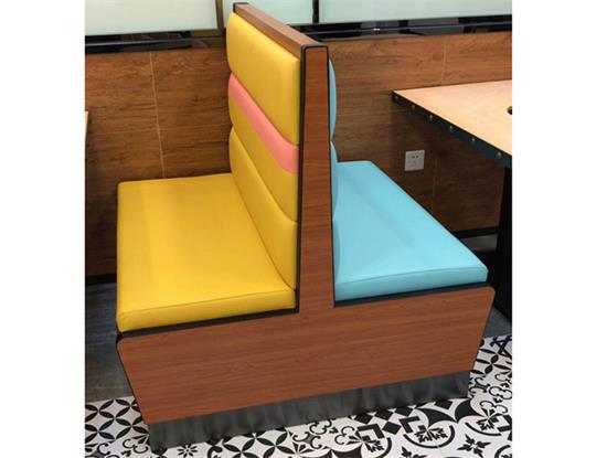 西餐廳實(shí)木框架雙面坐人軟包卡座