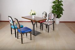 餐廳桌椅新陳代謝，綠色家具首選