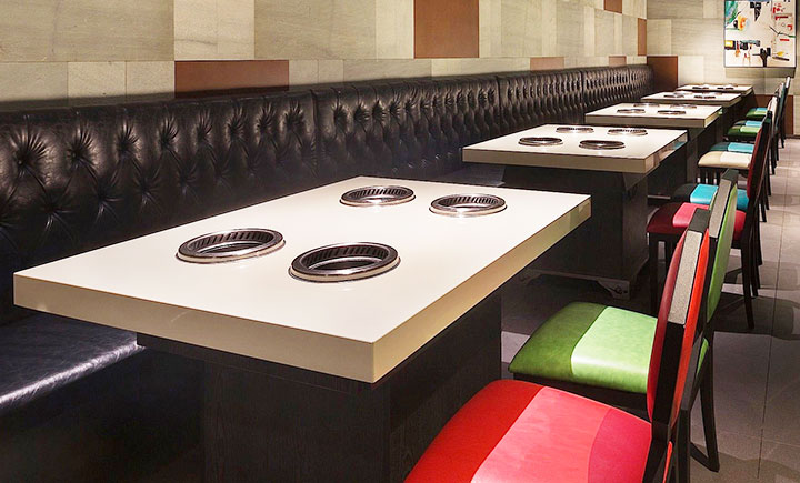 海德利火鍋店餐桌椅案例實(shí)拍圖