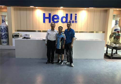 富豪家具廠廠長(zhǎng)為何贊嘆海德利家具生產(chǎn)對(duì)接會(huì)