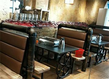 愿者上鉤·紙上烤魚餐廳桌椅定做