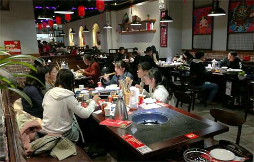 麻辣英雄重慶老火鍋開業(yè)