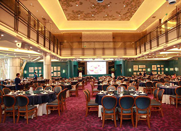 禾香灣酒樓-大運店酒店餐飲家具定制