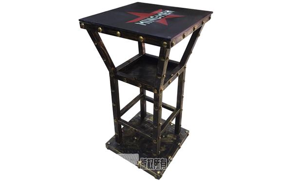 高腳復(fù)古工業(yè)風(fēng)酒吧桌椅