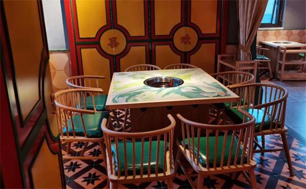 重慶火鍋店定制火鍋?zhàn)蓝奸_始選生產(chǎn)廠家了,你知道嗎?