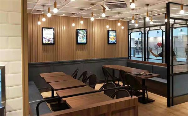 連鎖餐飲家具廠給大家?guī)頃r(shí)尚餐飲店的桌椅太吸睛了！