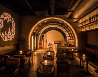 藤蔓酒吧空間設(shè)計(jì)